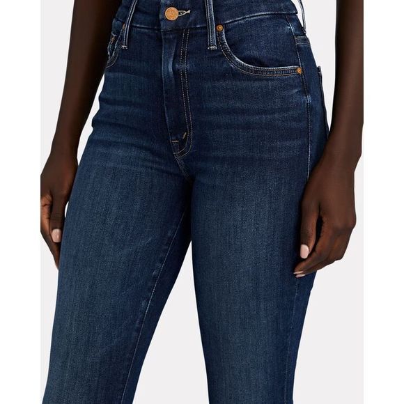 ✨MOTHER
The High Waisted Looker Jeans✨ - Picture 5 of 10